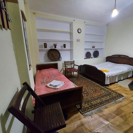 Cozy House I Appartement Tbilisi Buitenkant foto