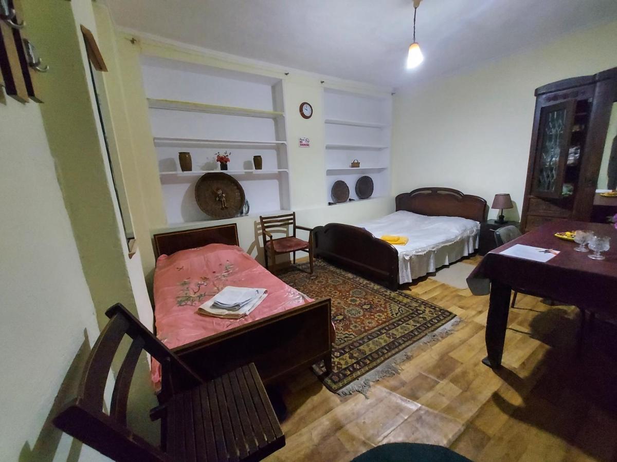 Cozy House I Appartement Tbilisi Buitenkant foto